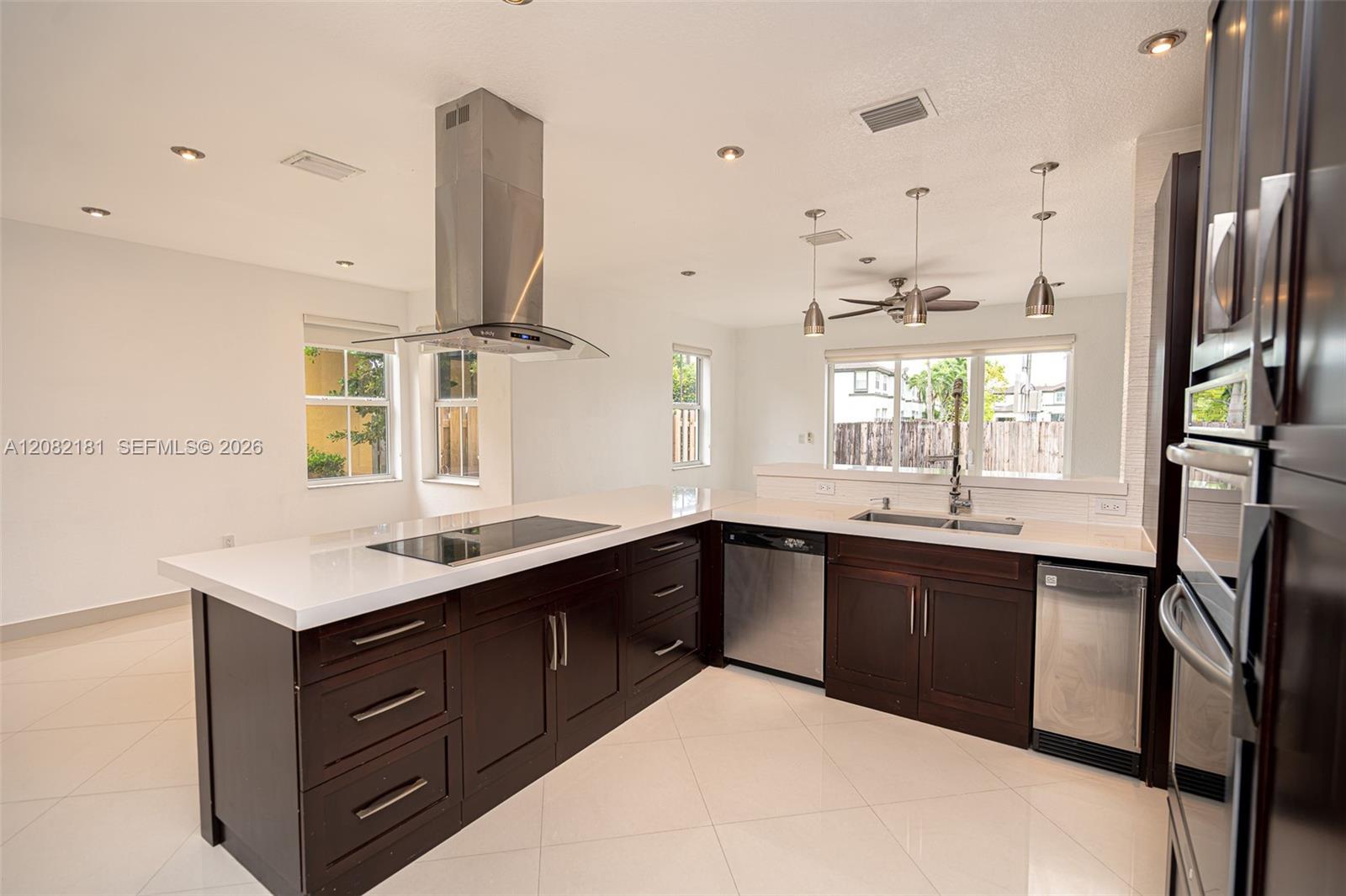 7670 NW 113th Path