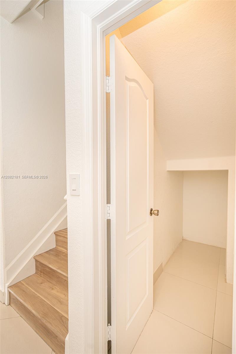 7670 NW 113th Path