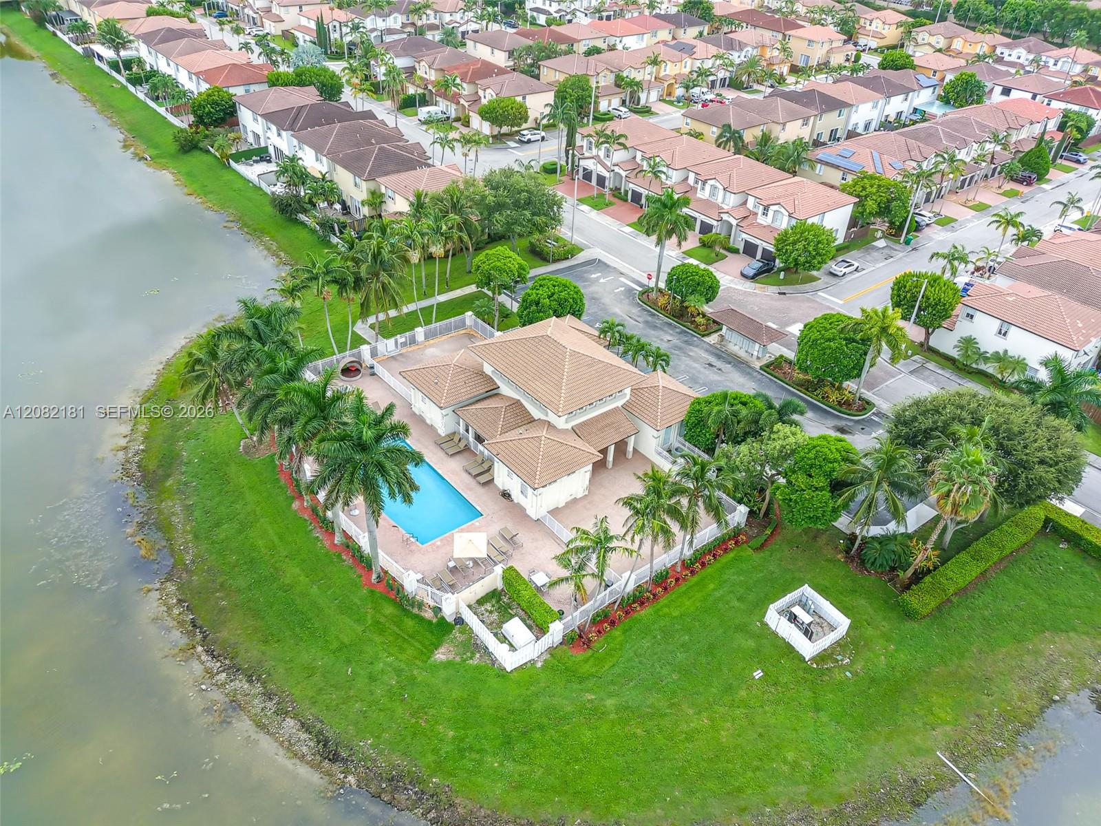7670 NW 113th Path