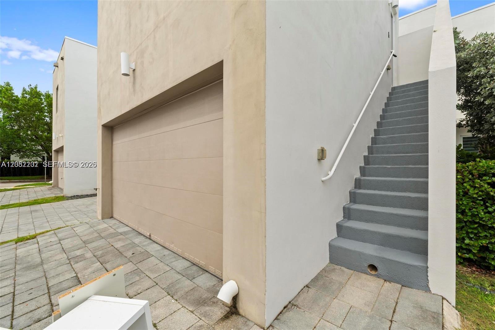 6658 NW 102nd Path