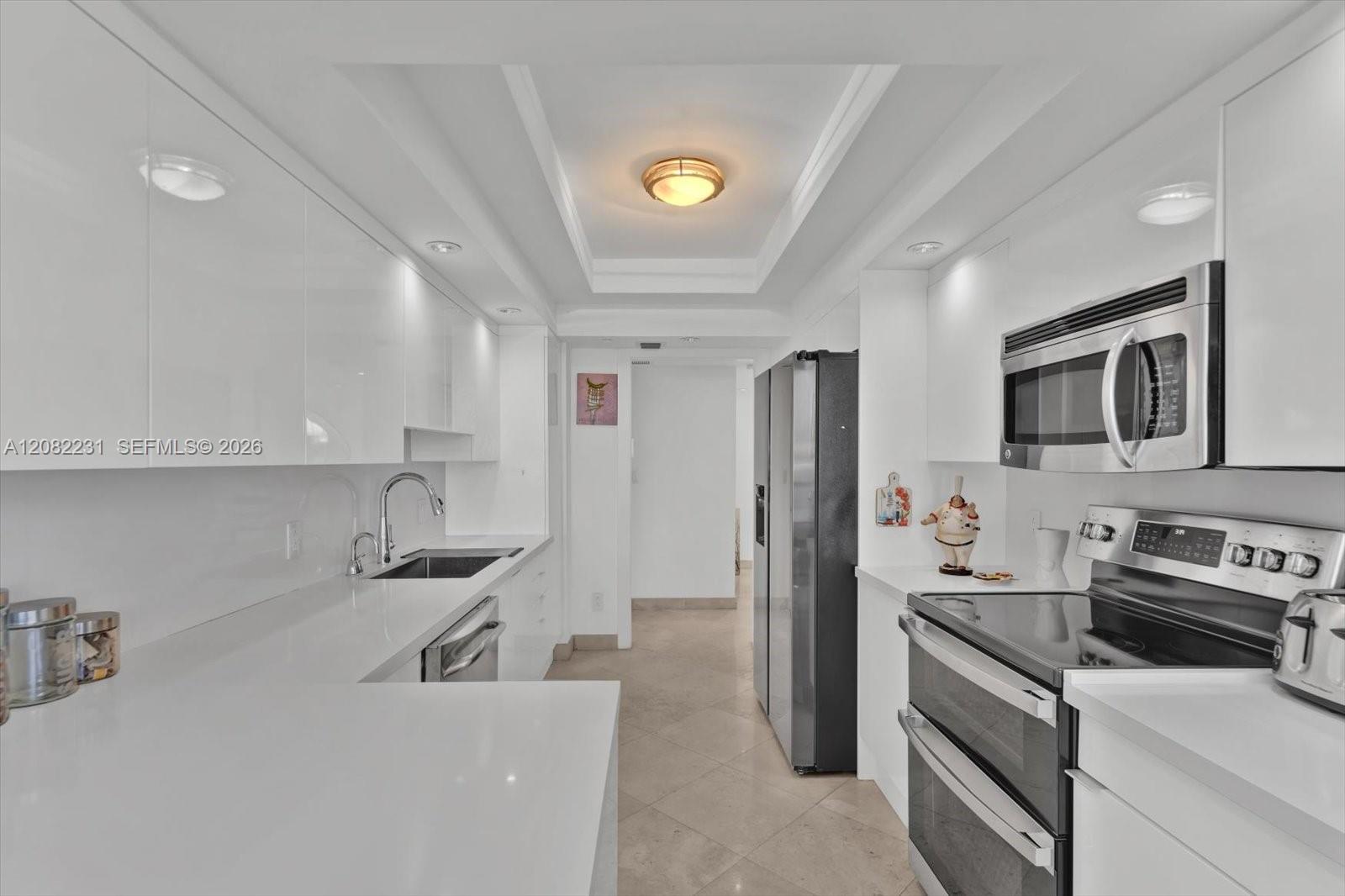 7000 Island Boulevard