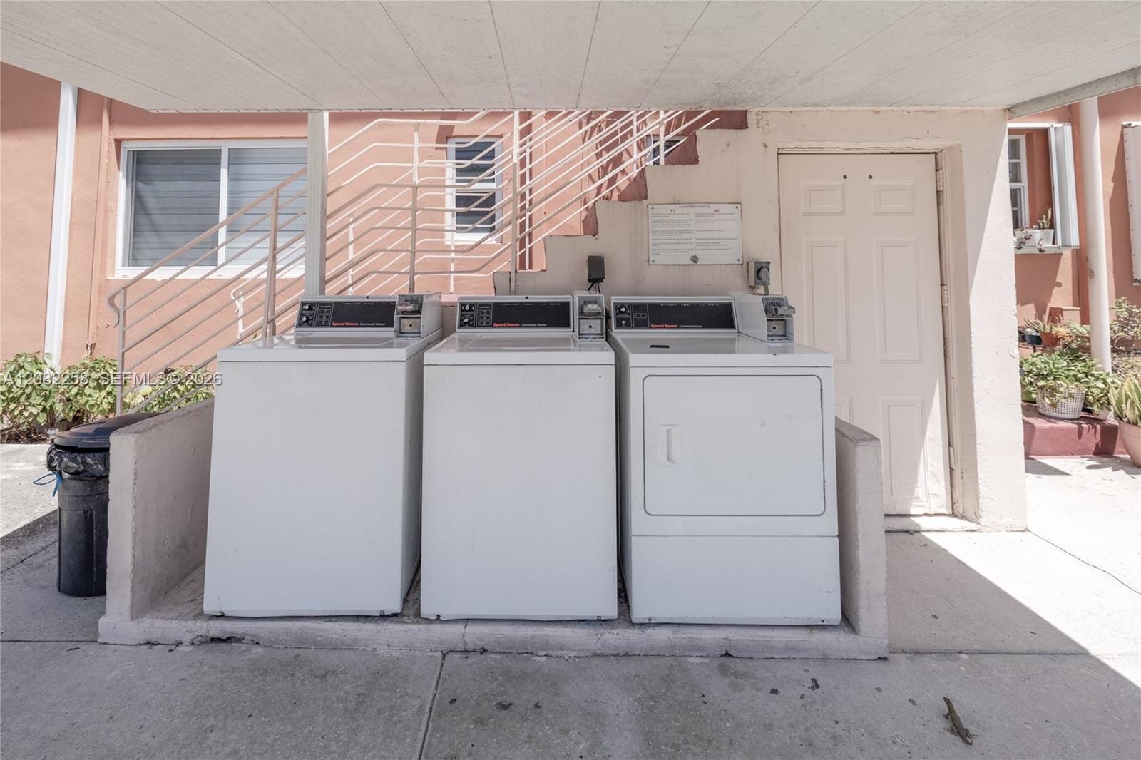 3550 SW 9th Terrace