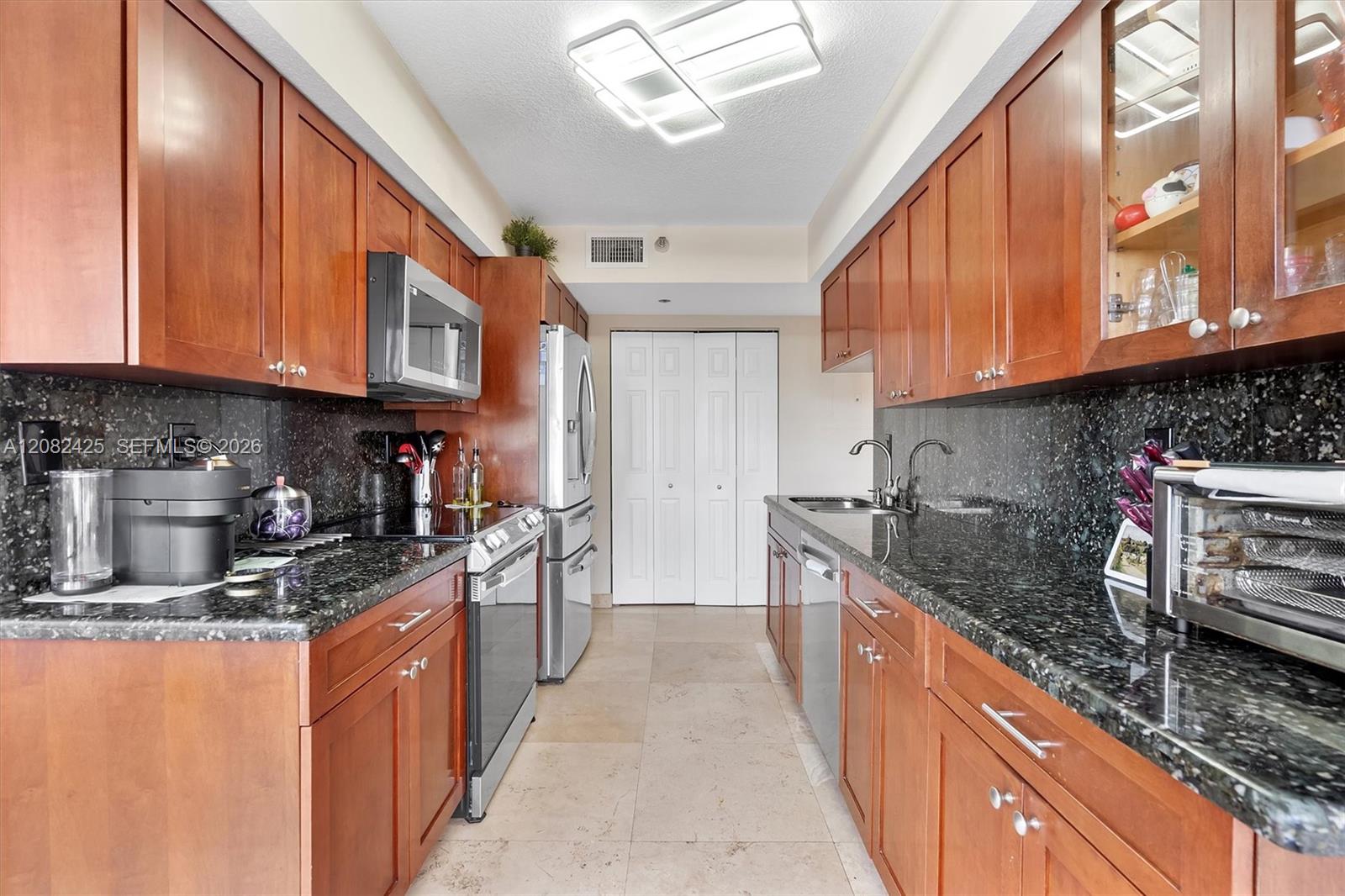3500 Mystic Pointe Drive