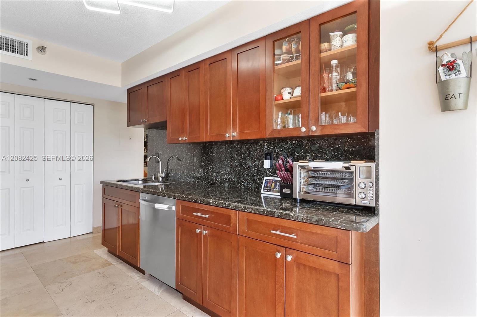 3500 Mystic Pointe Drive