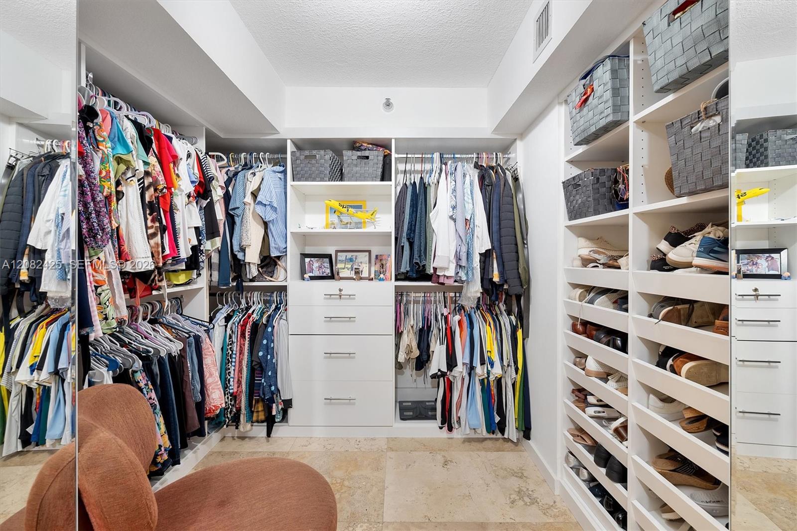 3500 Mystic Pointe Drive