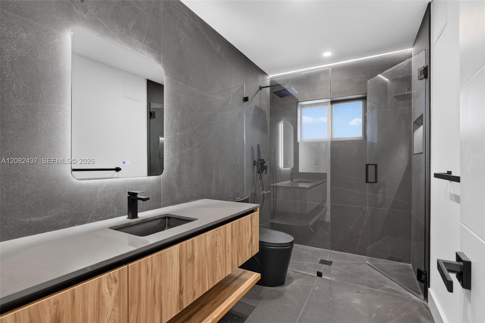 1215 NE 110th Street