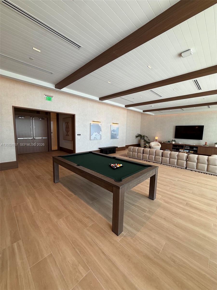 2411 Laguna Circle