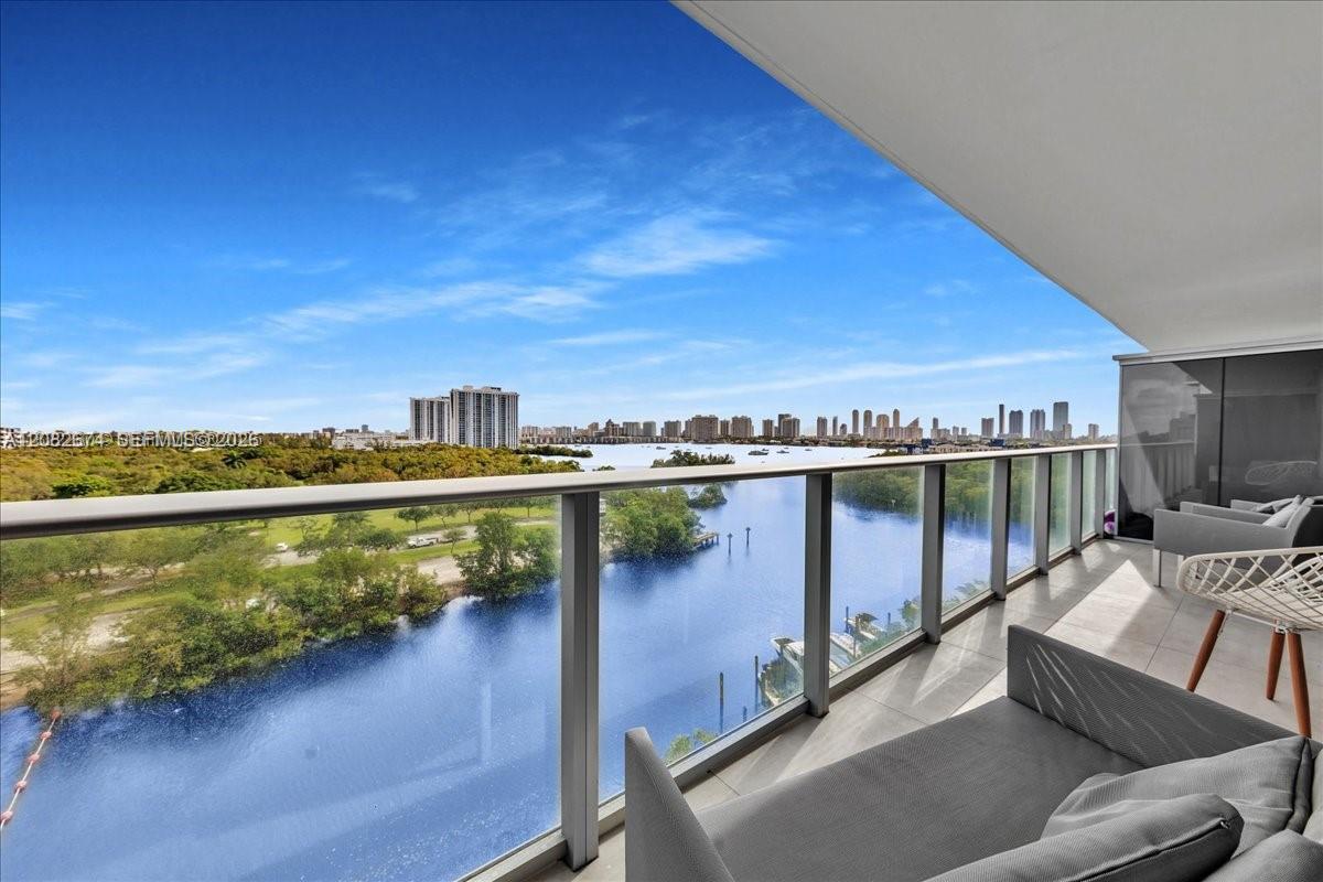 16385 Biscayne