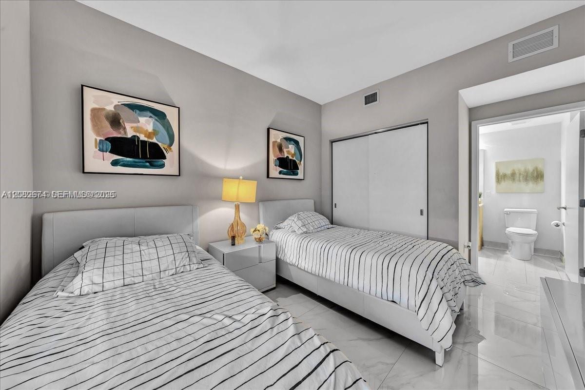 16385 Biscayne