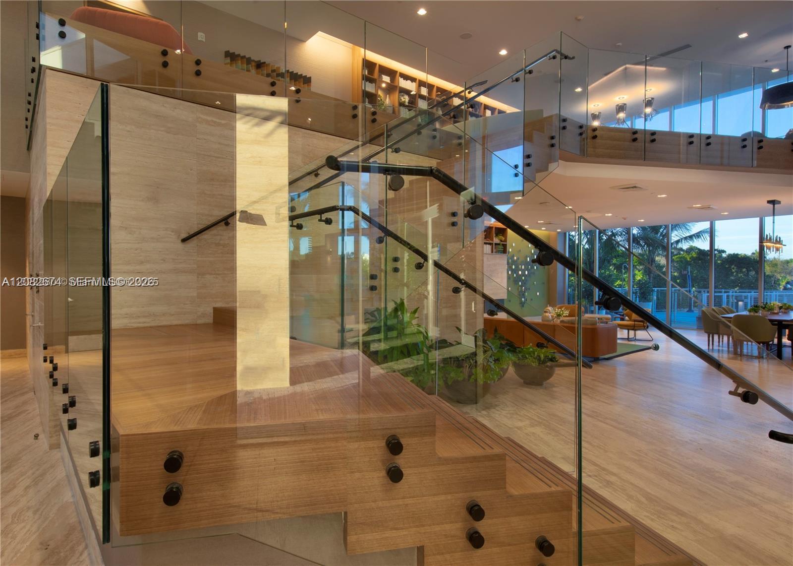 16385 Biscayne
