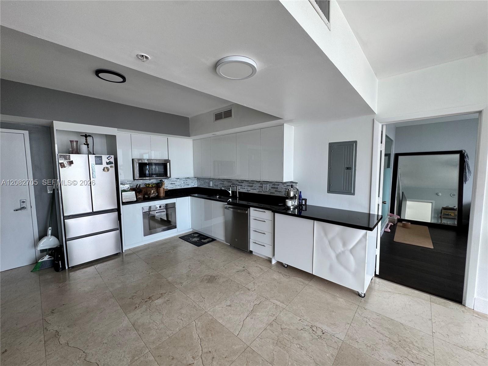 92 SW 3rd Street