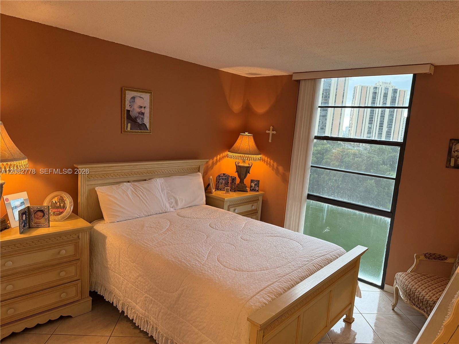 20500 W Country Club Drive