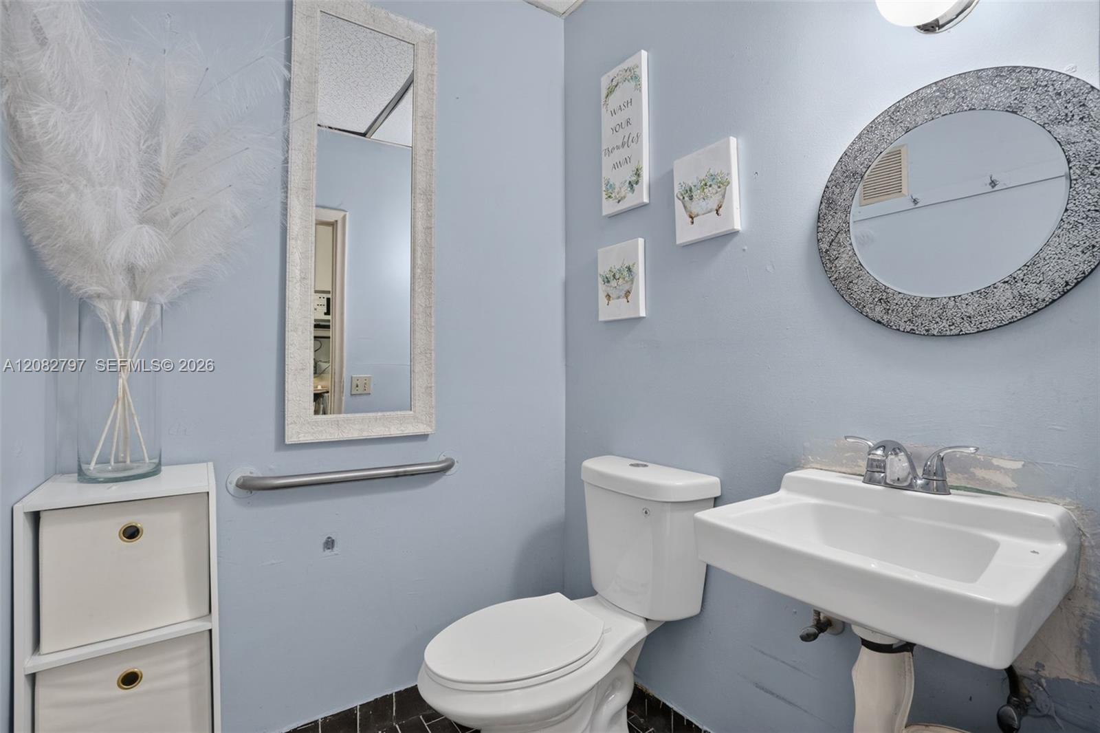 BEAUTY SALON Beauty Salon For Sale On Coral Way