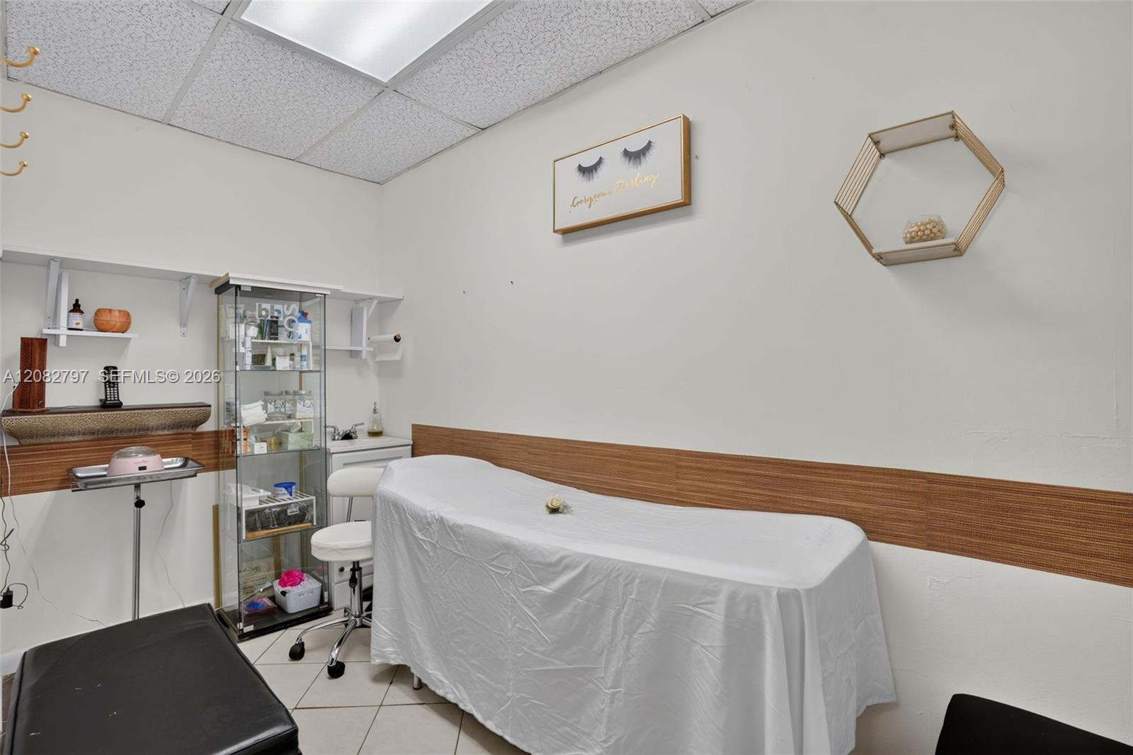BEAUTY SALON Beauty Salon For Sale On Coral Way