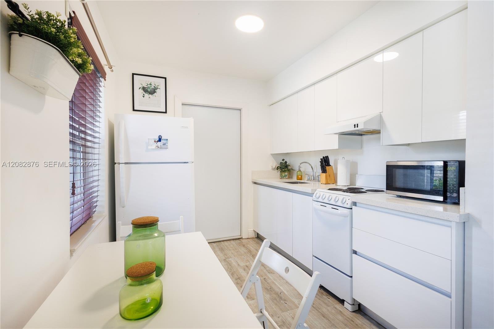 471 NE 37th Street