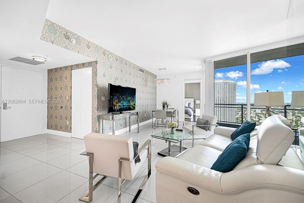 92 SW 3rd Street