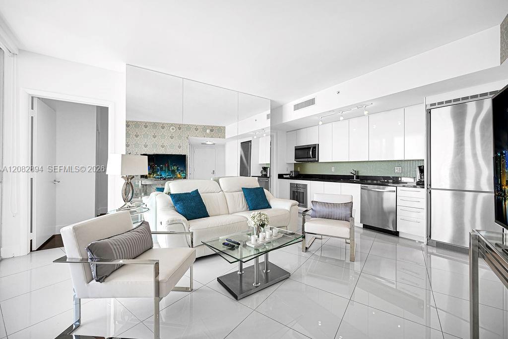 92 SW 3rd Street