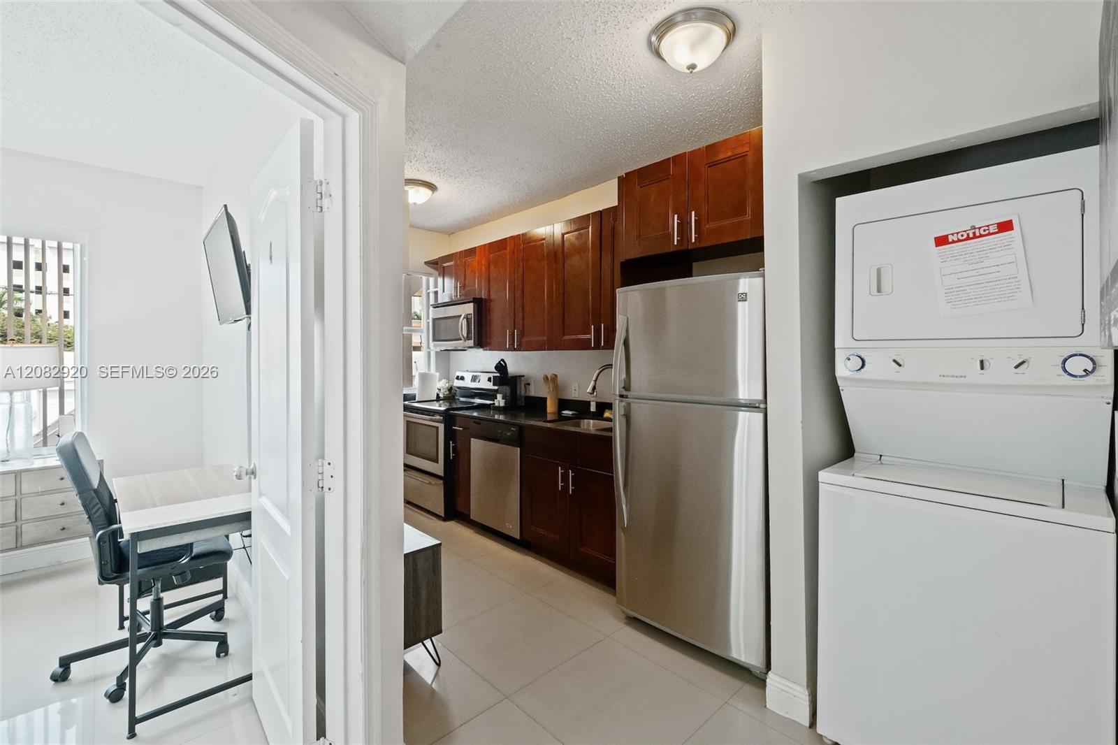 1459 NW 2nd Street