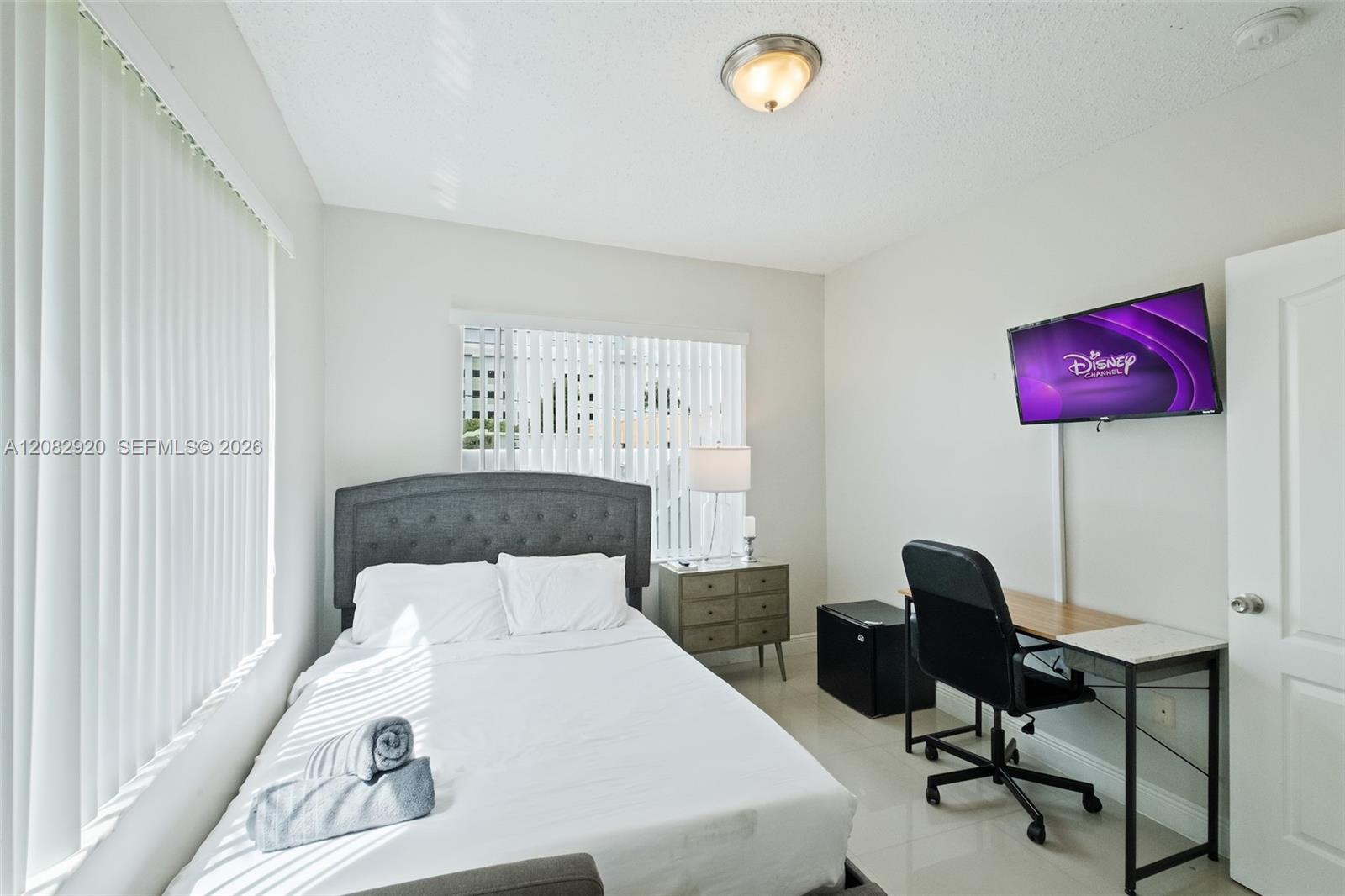 1459 NW 2nd Street