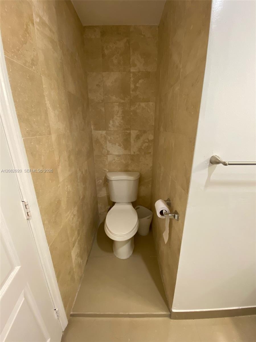 1459 NW 2nd Street
