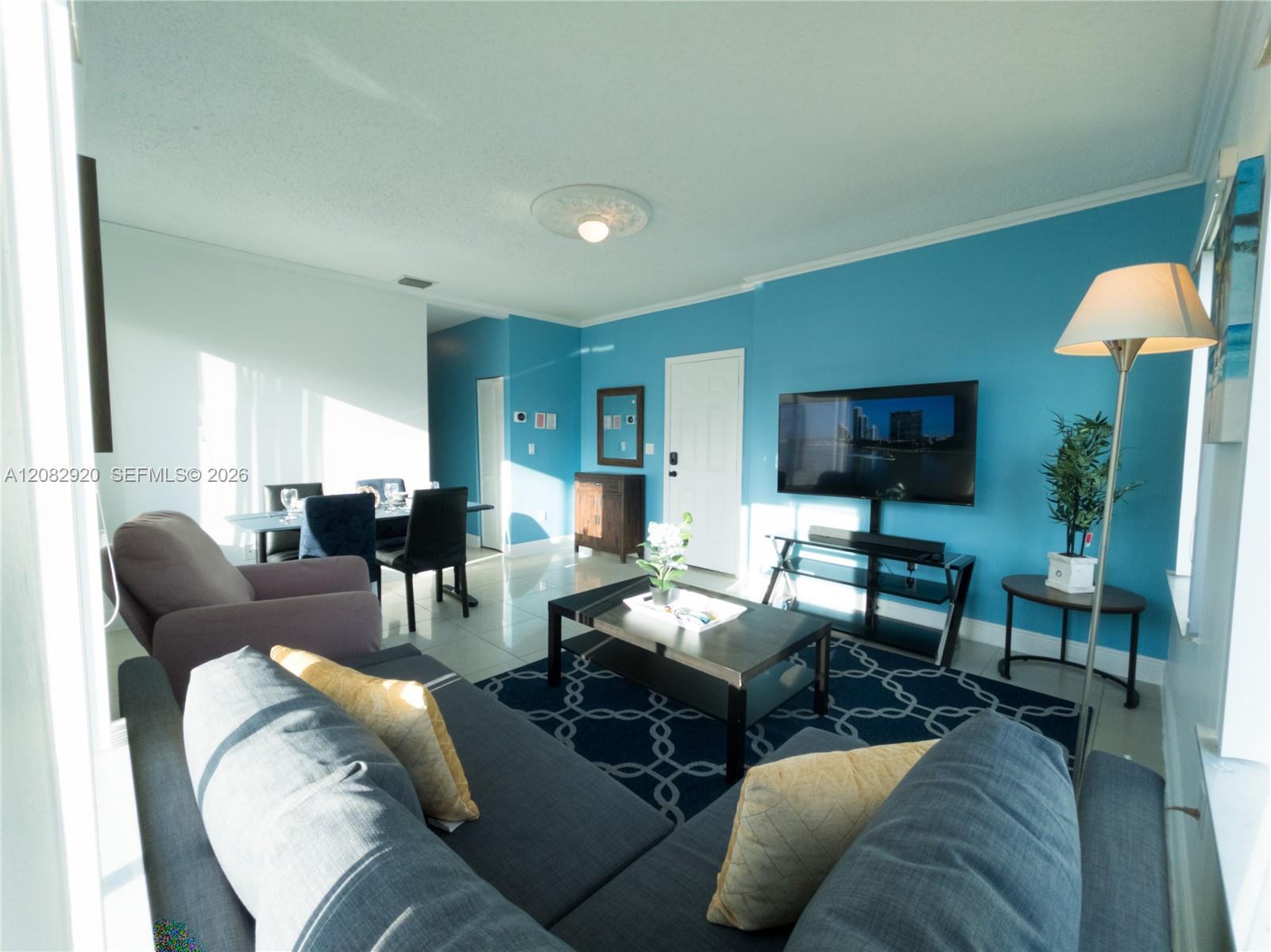1459 NW 2nd Street