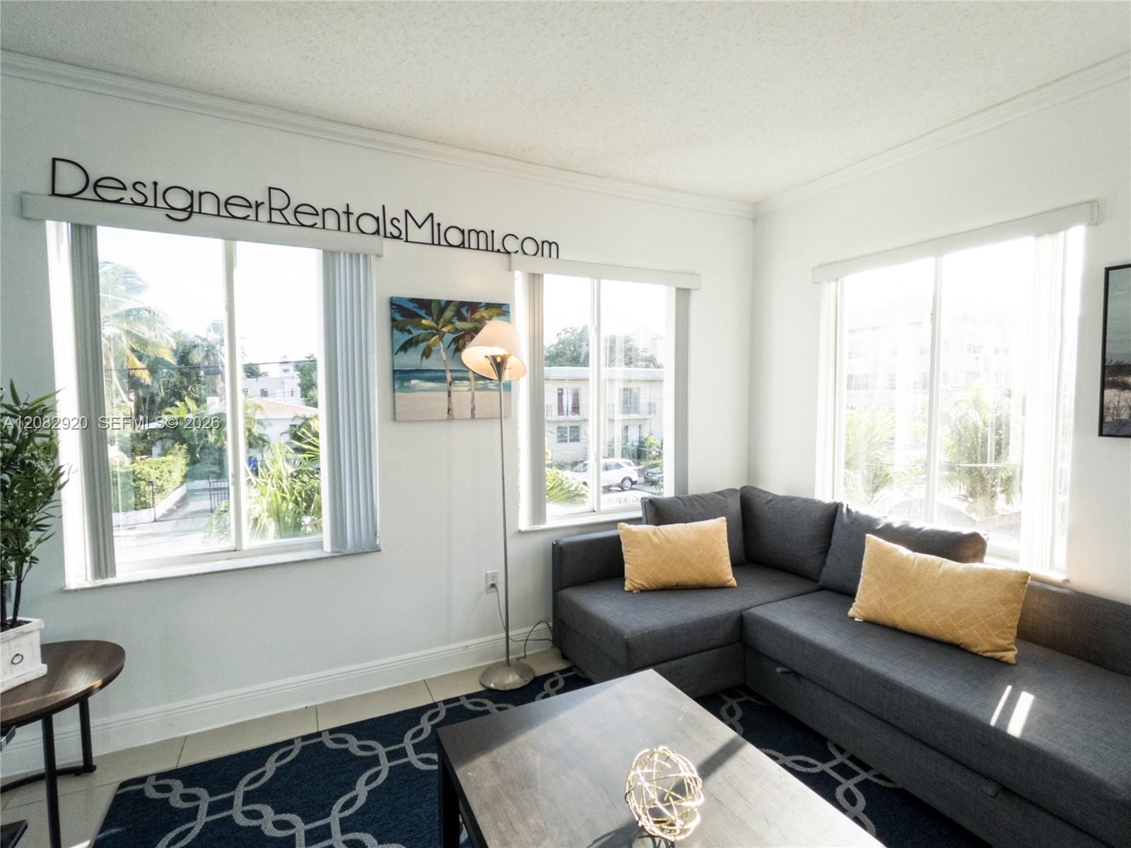 1459 NW 2nd Street