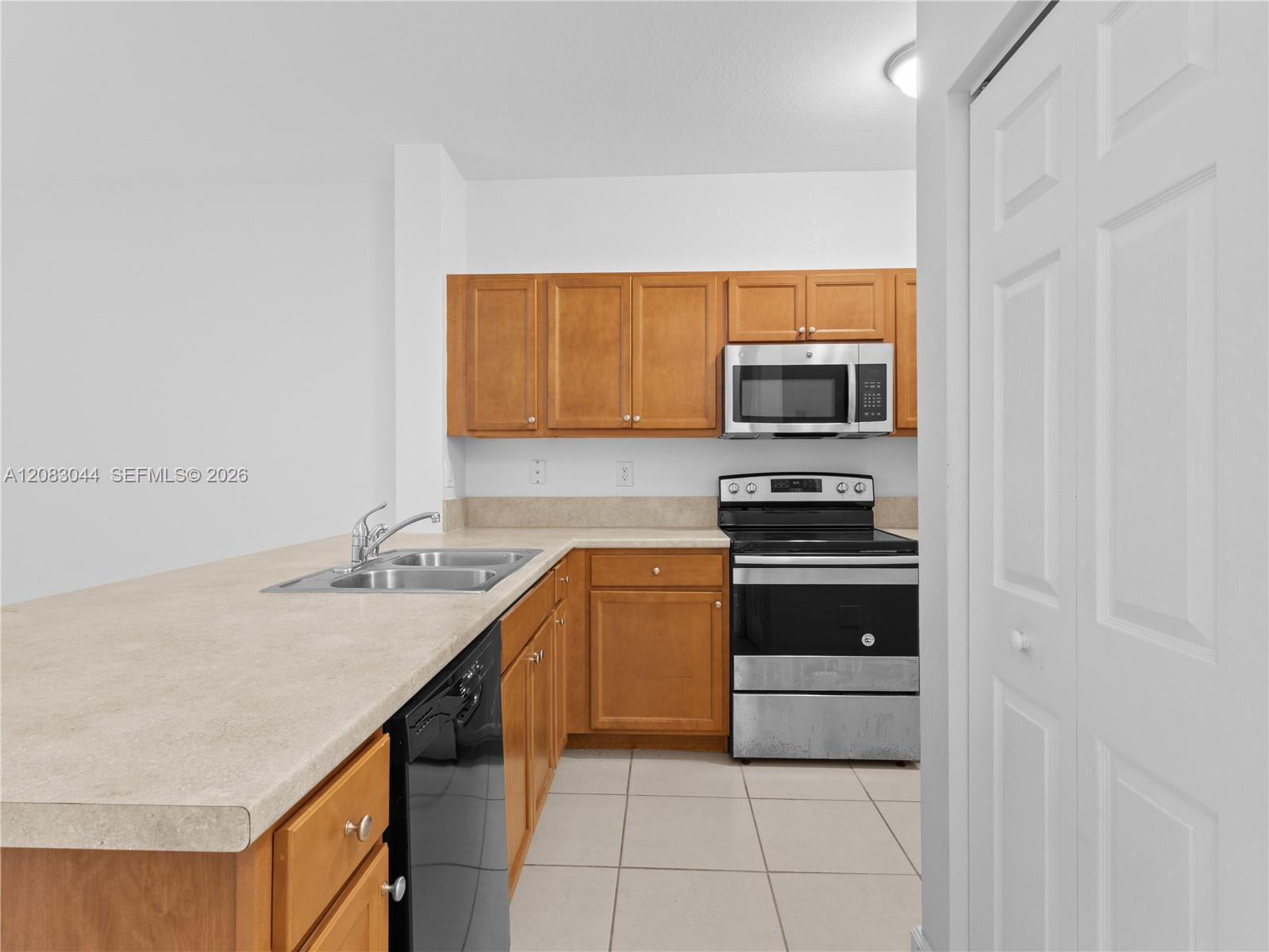132 SE 28th Place