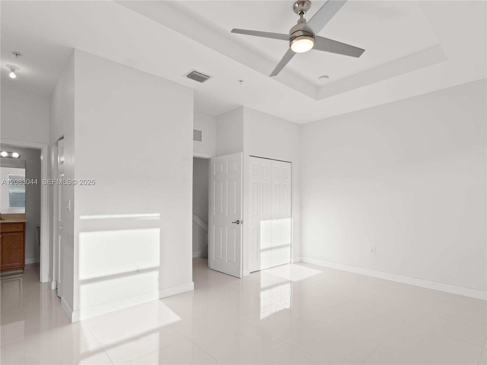 132 SE 28th Place