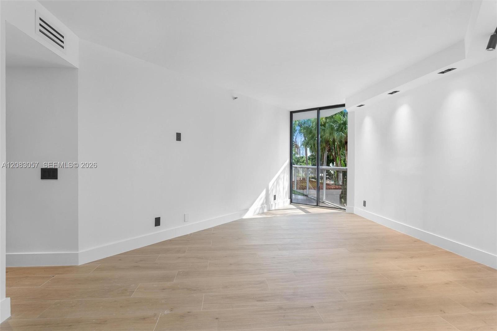 3610 Yacht Club Drive