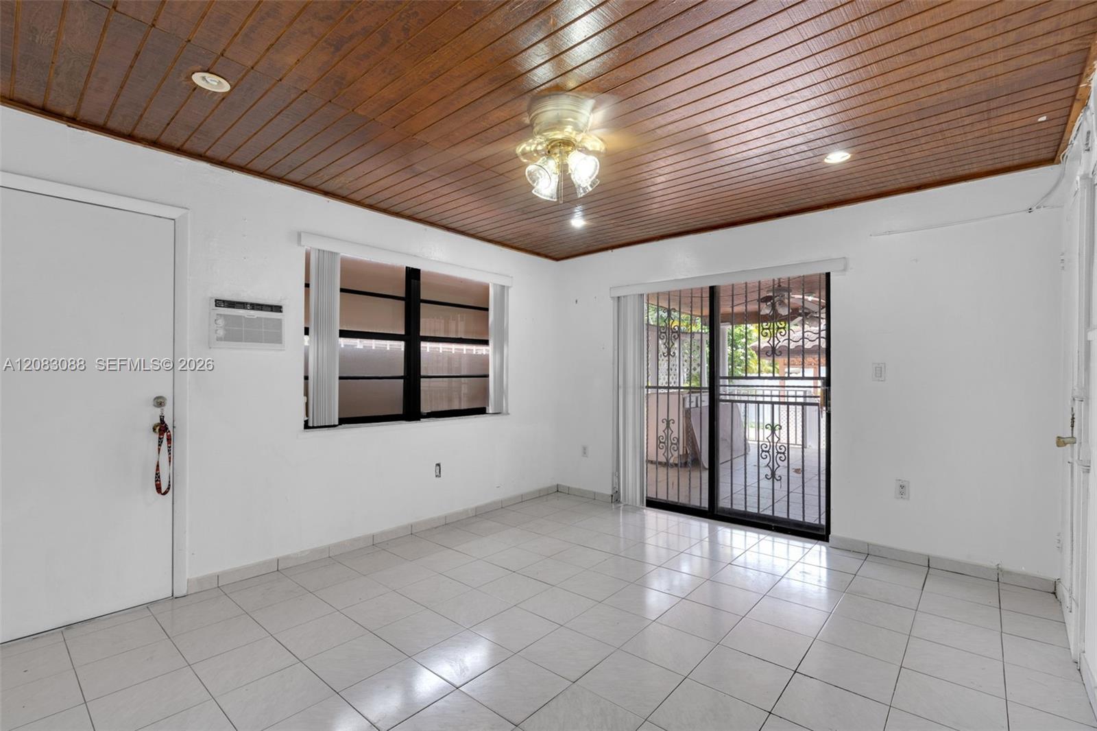 615 SW 62nd Court