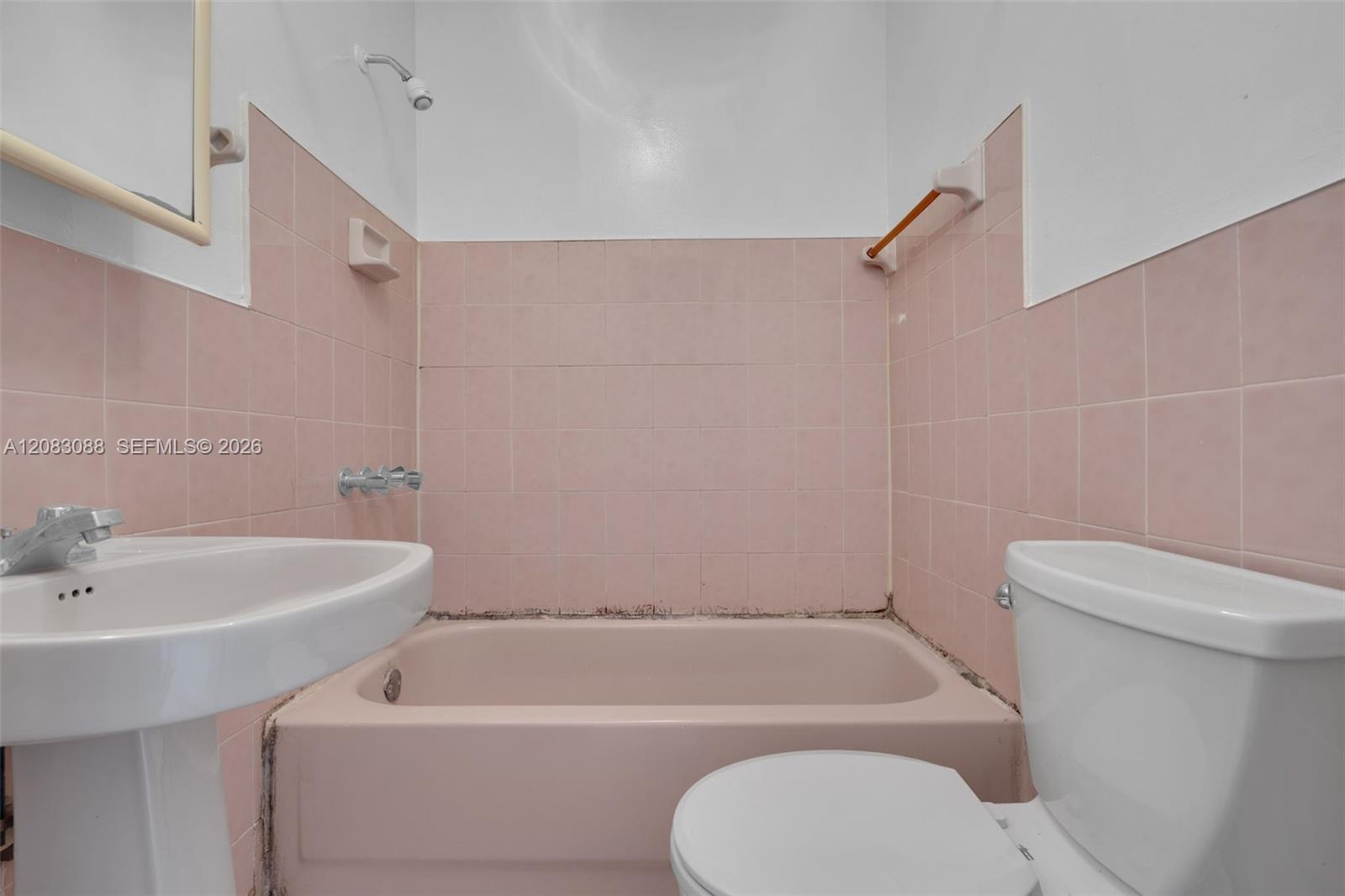 615 SW 62nd Court
