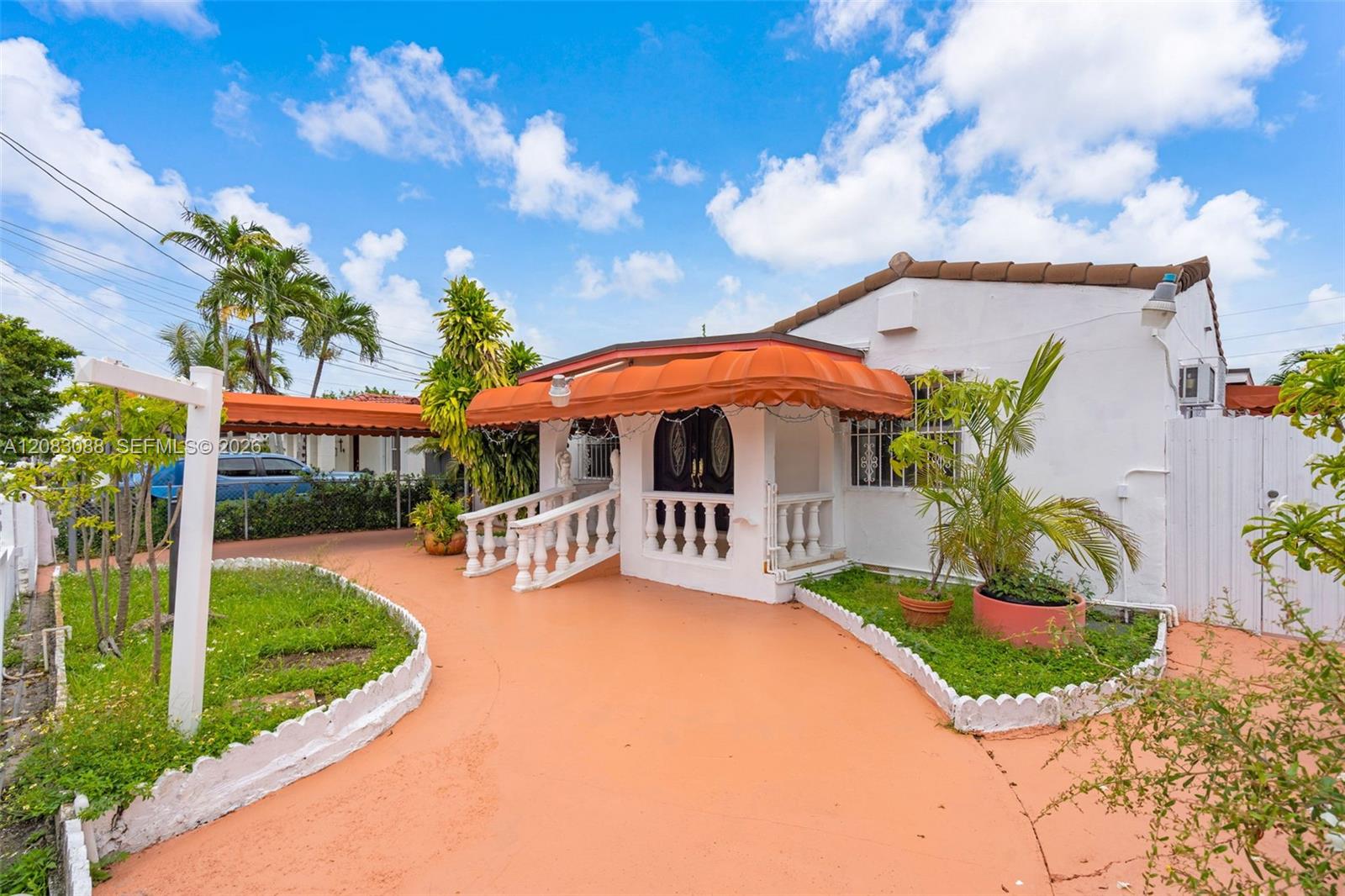 615 SW 62nd Court