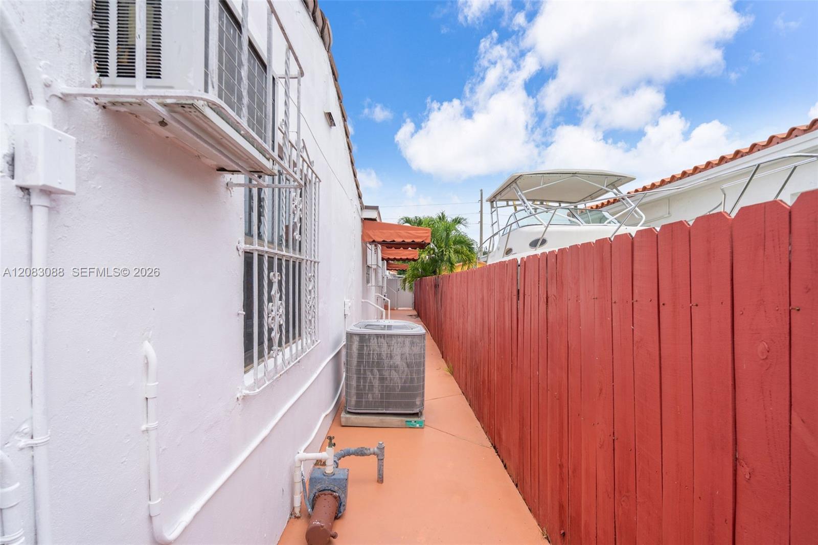 615 SW 62nd Court