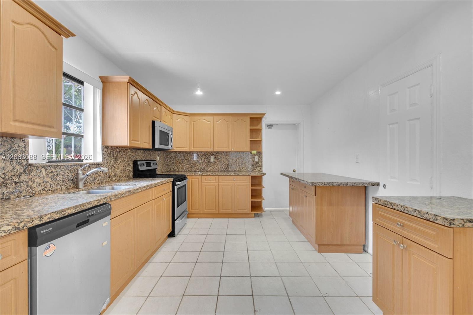 615 SW 62nd Court