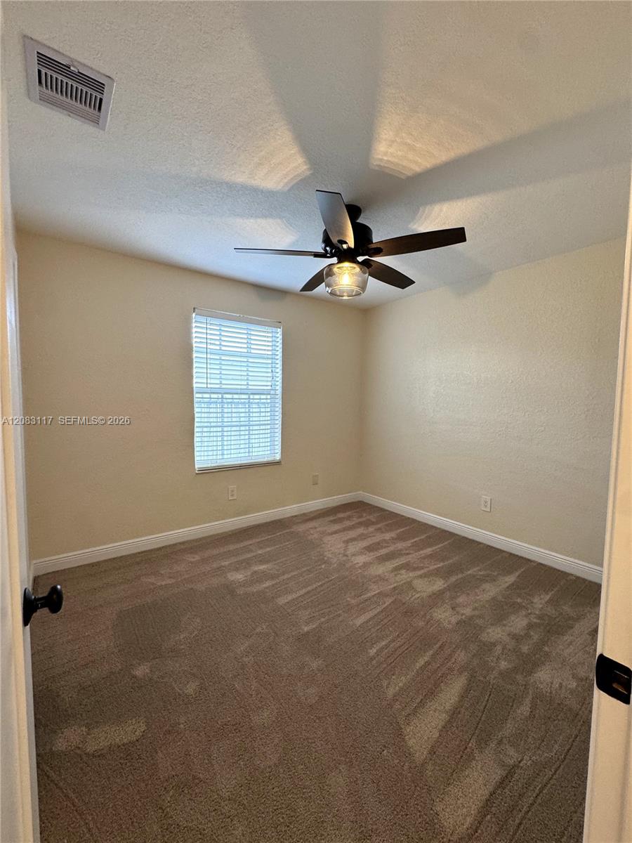 1160 W 33rd Place