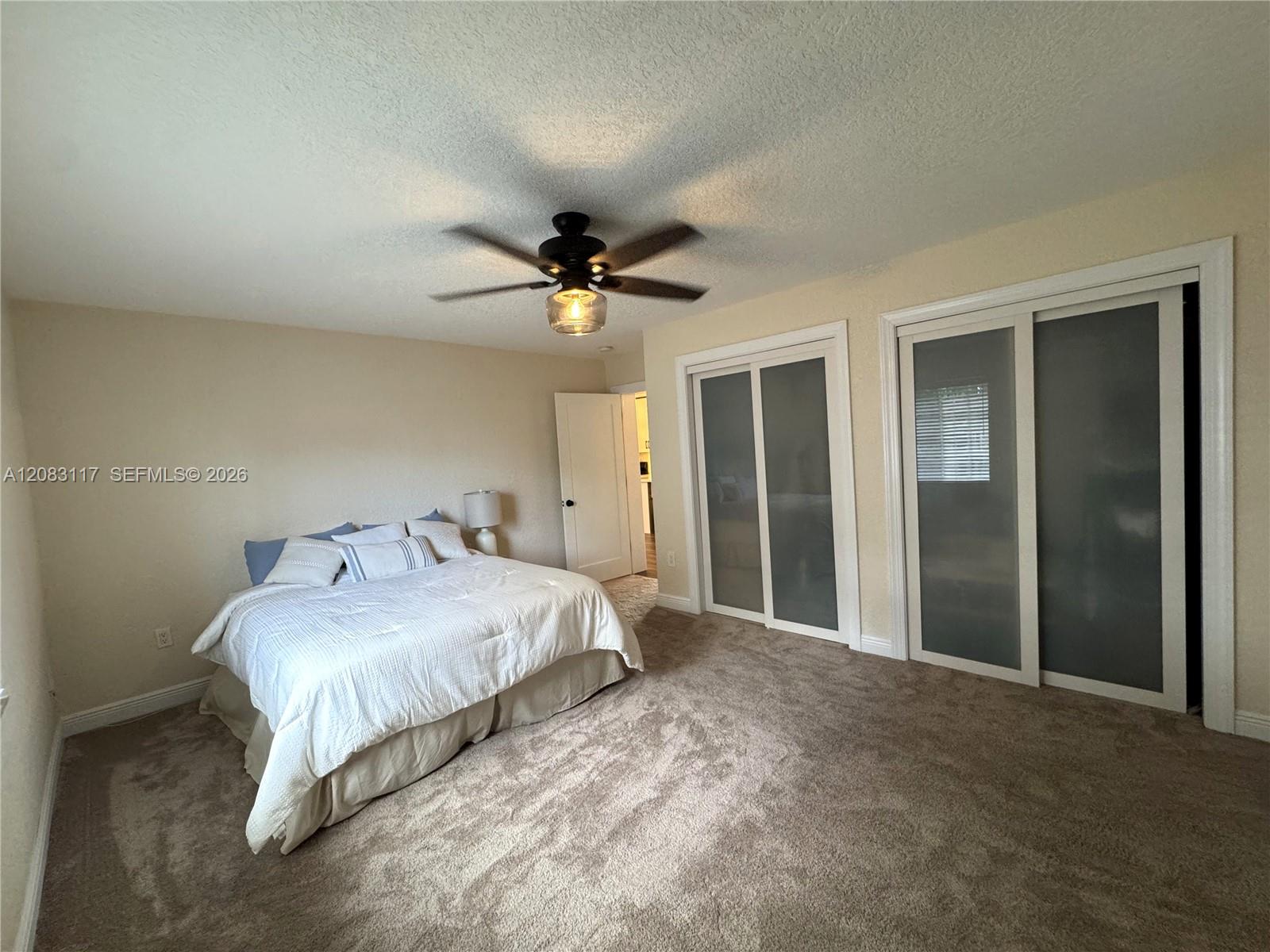 1160 W 33rd Place