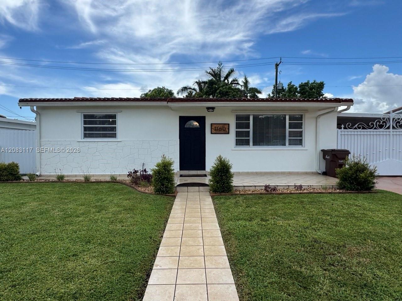 1160 W 33rd Place