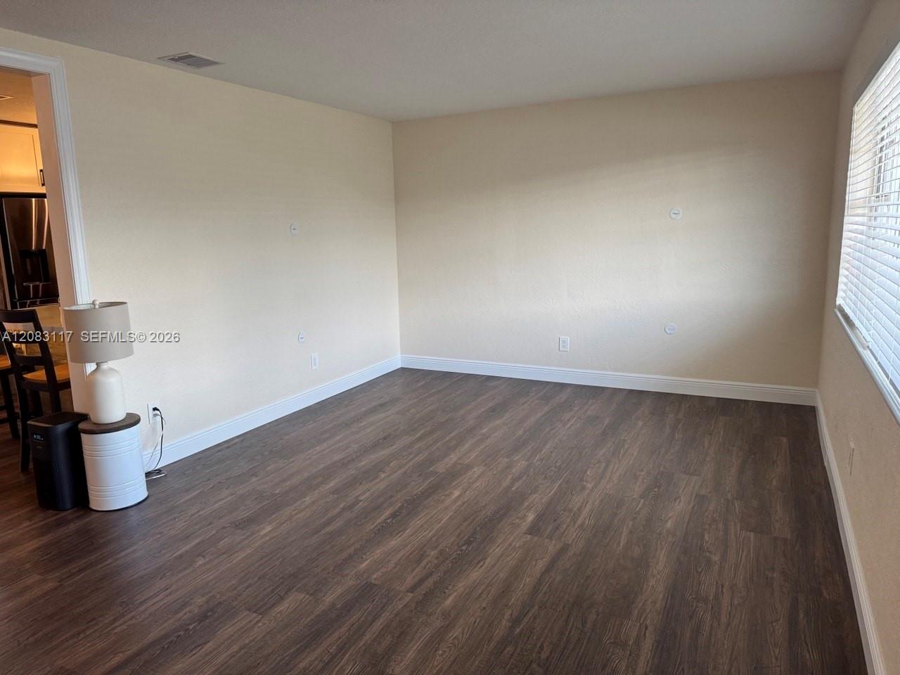 1160 W 33rd Place