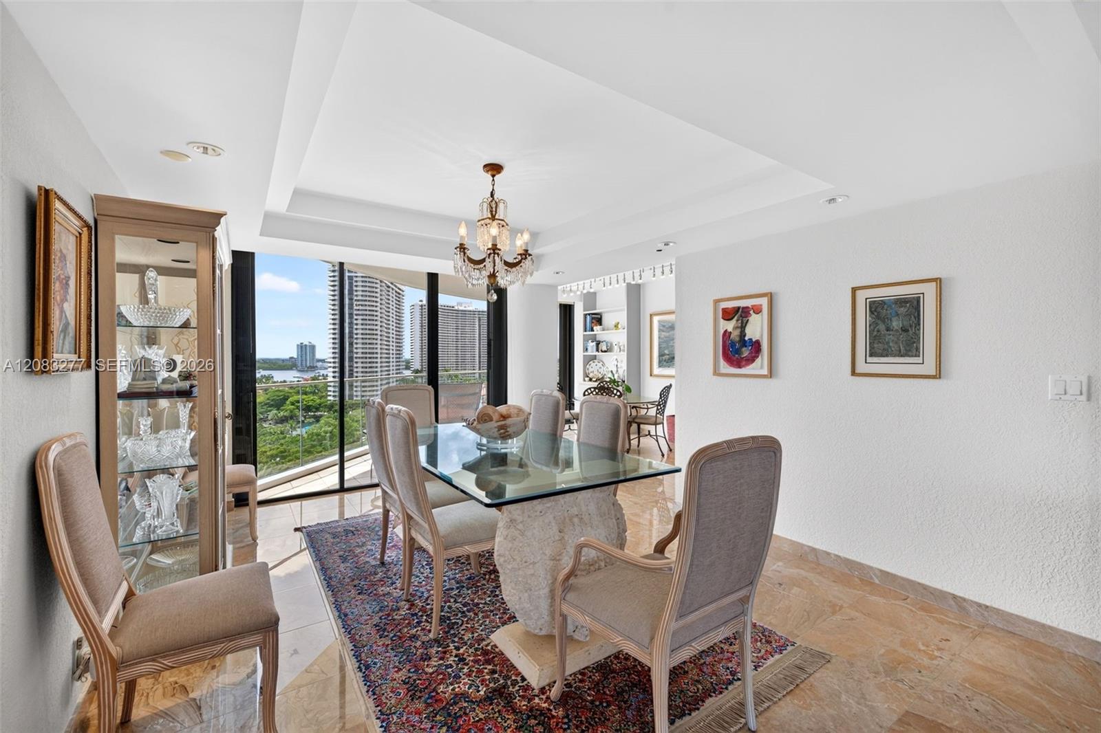 2800 Island Boulevard