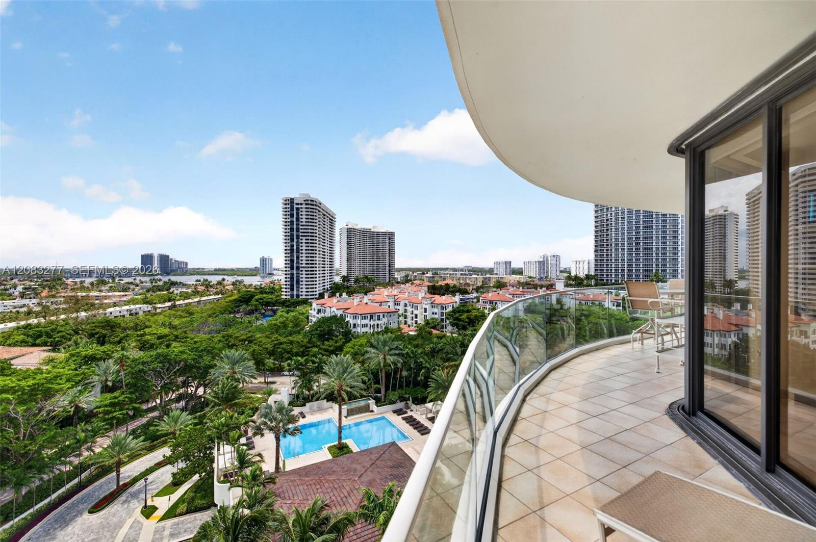2800 Island Boulevard