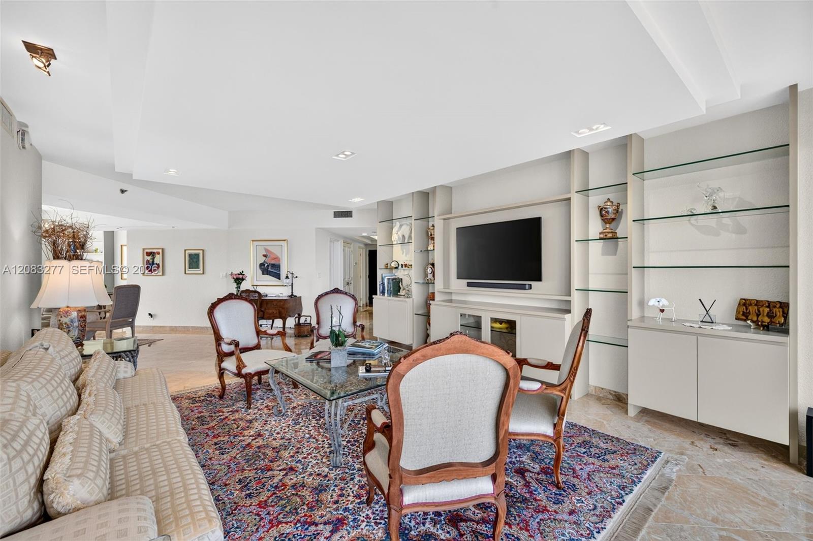 2800 Island Boulevard