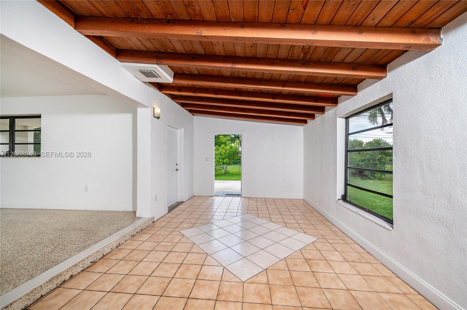 955 NW 15th Street