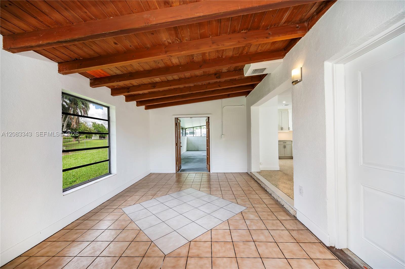 955 NW 15th Street