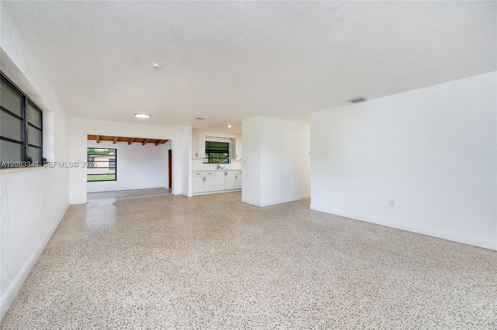 955 NW 15th Street