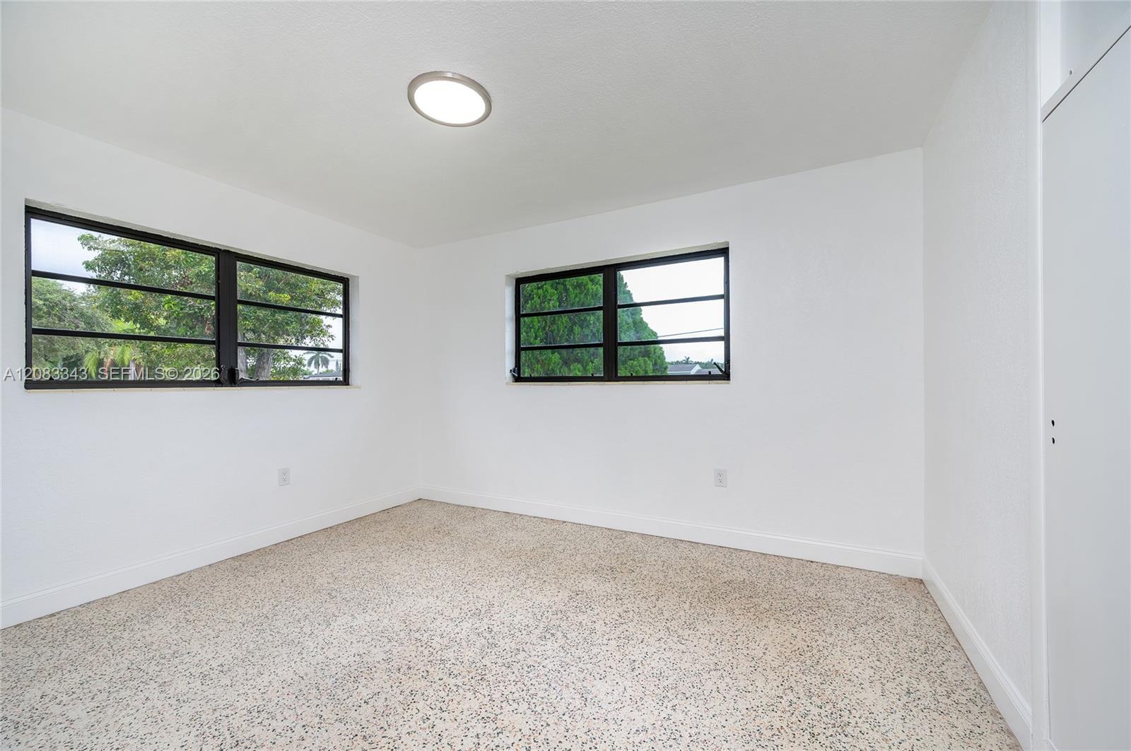 955 NW 15th Street