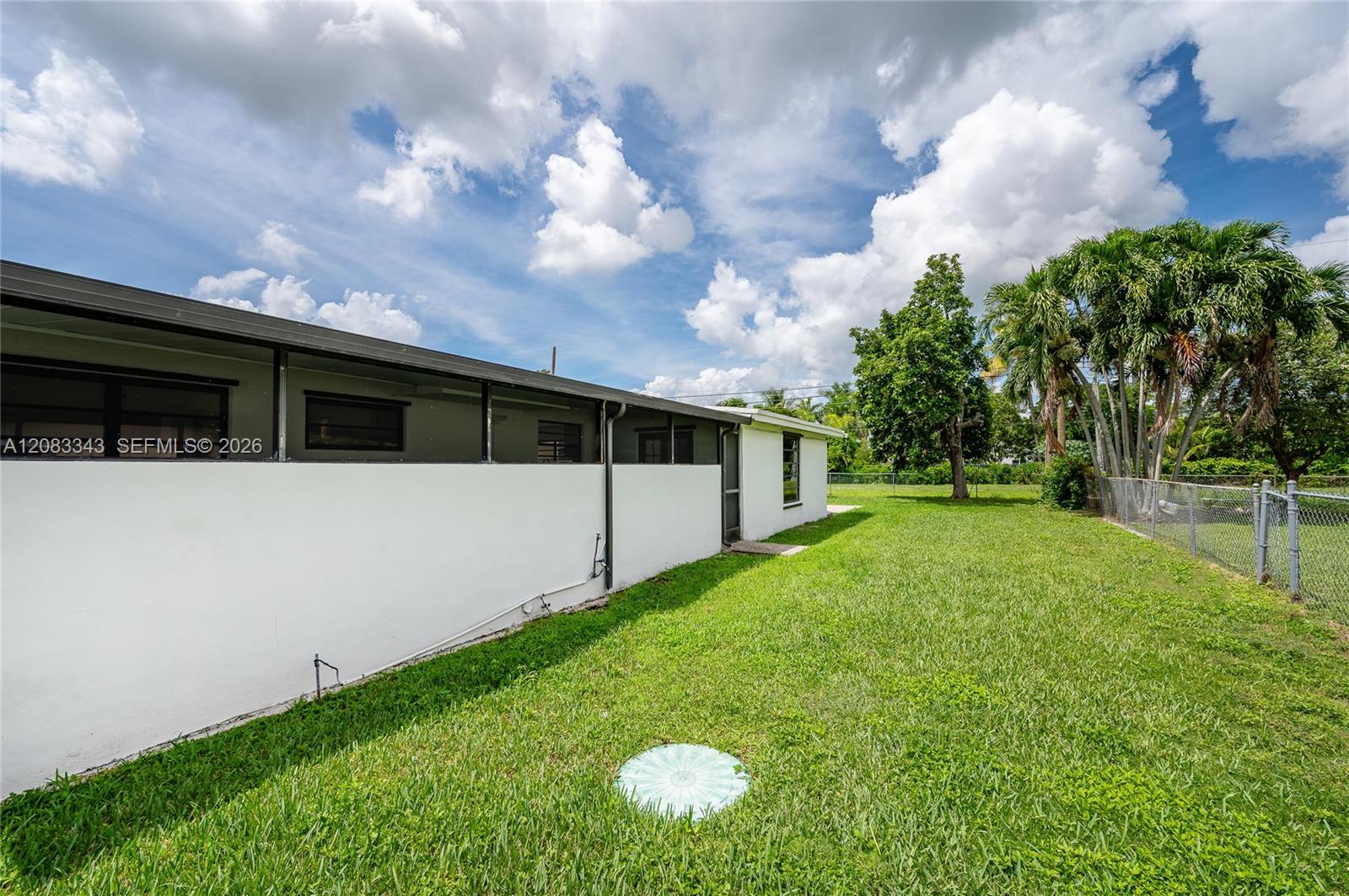 955 NW 15th Street