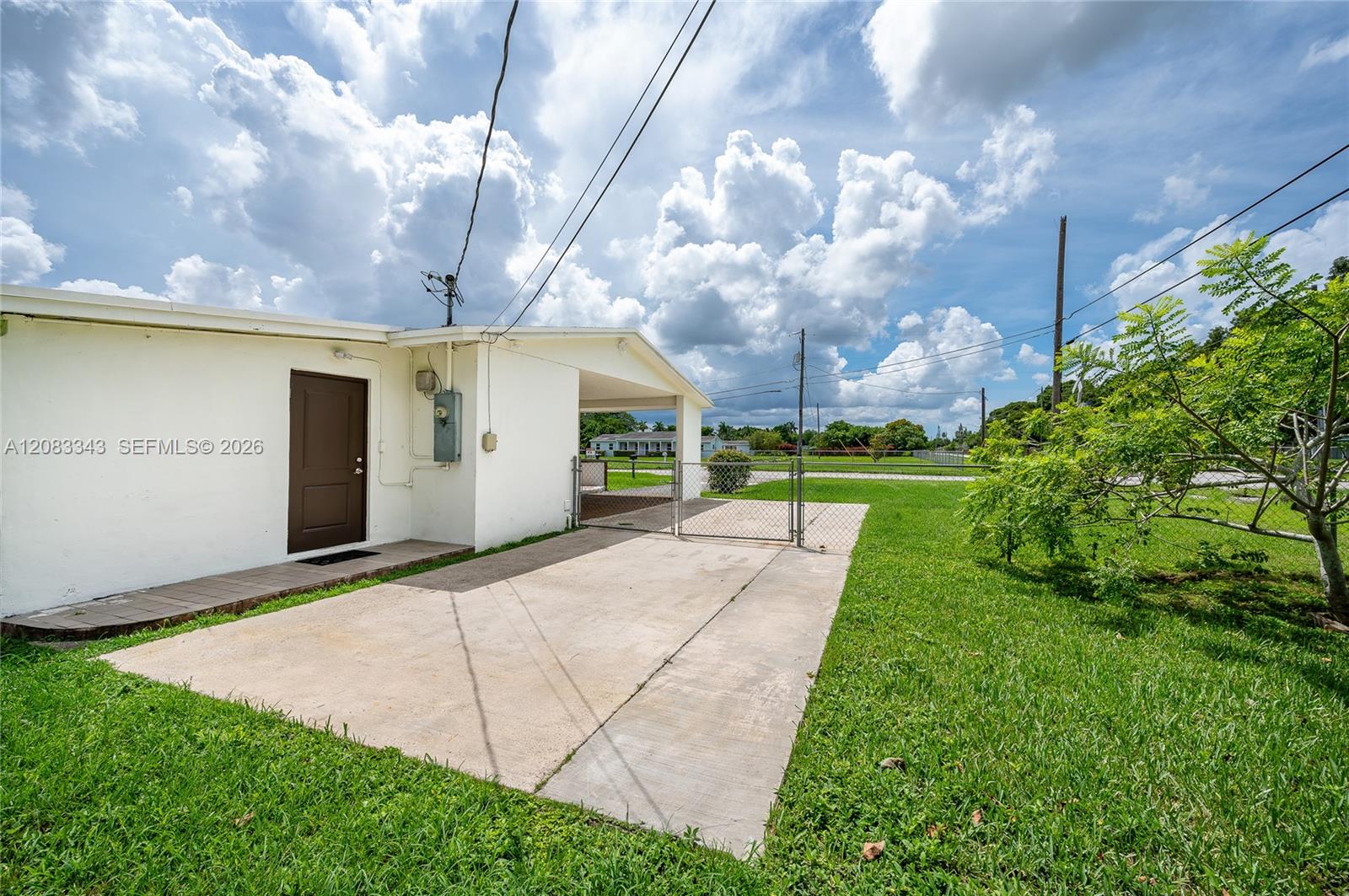 955 NW 15th Street