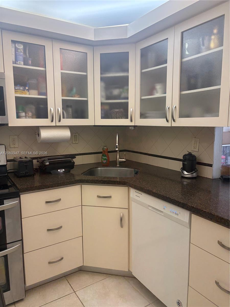 2100 Sans Souci Boulevard