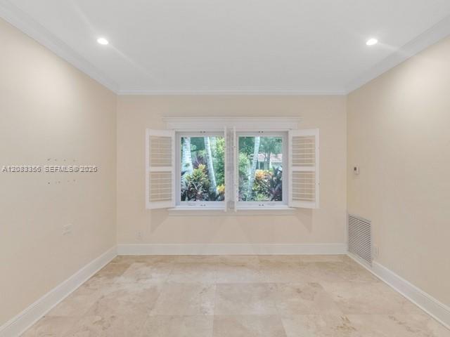 615 Santurce Avenue