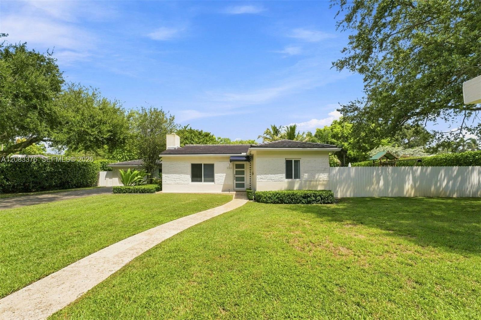5763 SW 51st Street